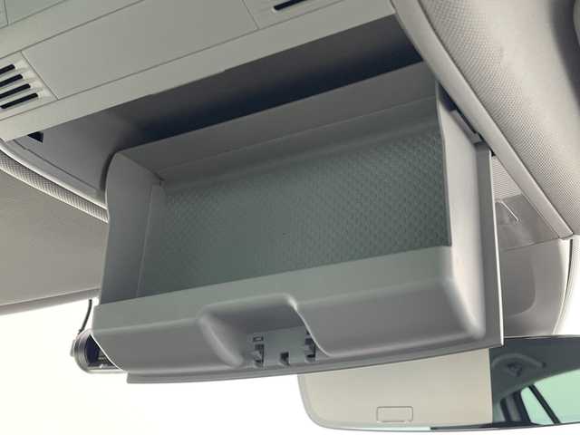 フォルクスワーゲン ゴルフ TSIコンフォートライン 新潟県 2017(平29)年 7.3万km 白 純正メモリナビ/　Bluetooth/CD/DVD/USB/レーダークルーズコントロール/衝突被害軽減ブレーキ/前後ドライブレコーダー/バックモニター/ビルトインETC/アイドリングストップ/横滑り防止装置/オートライト/レザーステアリング