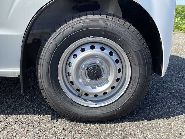 スズキ エブリイ PA リミテッド 新潟県 2024(令6)年 0.1千km スペリアホワイト 4WD/純正カーラジオ/衝突被害軽減ブレーキ/レーンキープアシスト/コーナーセンサー/リモコンキー /オートライト/オートハイビーム