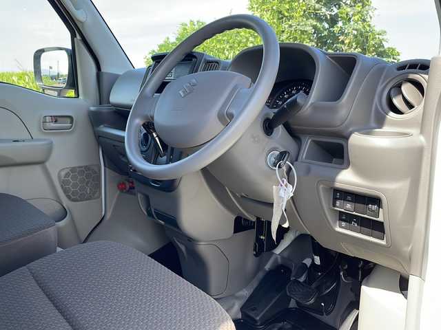 スズキ エブリイ PA リミテッド 新潟県 2024(令6)年 0.1千km スペリアホワイト 4WD/純正カーラジオ/衝突被害軽減ブレーキ/レーンキープアシスト/コーナーセンサー/リモコンキー /オートライト/オートハイビーム