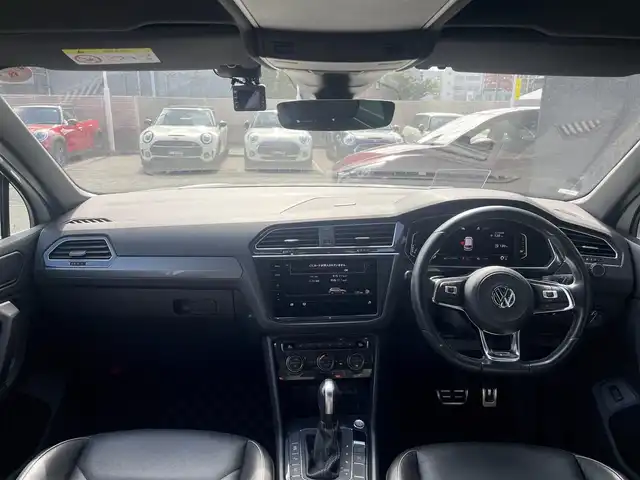 フォルクスワーゲン ティグアン TDI 4モーション Rライン 栃木県 2020(令2)年 6.1万km パール 純正ナビ（BT/AppleCarPlay/AndroidAuto/TV)/全方位カメラ/全席シートヒーター/電動リアゲート/追従機能付きクルーズコントロール/パーキングアシスト/ヘッドアップディスプレイ/社外ドライブレコーダー（前後）/アンビエントライト/オートマチックハイビーム/レーンキープアシスト/ビルトインETC/プッシュスタート/スマートキー