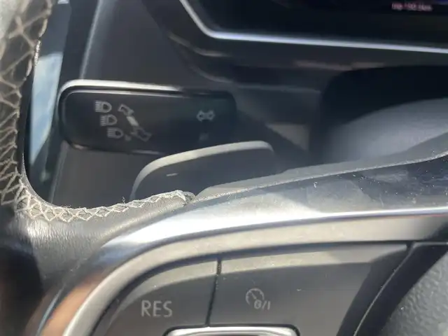 フォルクスワーゲン ティグアン TDI 4モーション Rライン 栃木県 2020(令2)年 6.1万km パール 純正ナビ（BT/AppleCarPlay/AndroidAuto/TV)/全方位カメラ/全席シートヒーター/電動リアゲート/追従機能付きクルーズコントロール/パーキングアシスト/ヘッドアップディスプレイ/社外ドライブレコーダー（前後）/アンビエントライト/オートマチックハイビーム/レーンキープアシスト/ビルトインETC/プッシュスタート/スマートキー