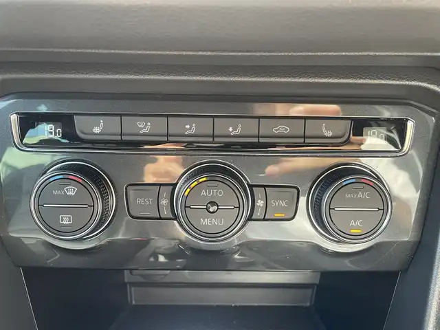 フォルクスワーゲン ティグアン TDI 4モーション Rライン 栃木県 2020(令2)年 6.1万km パール 純正ナビ（BT/AppleCarPlay/AndroidAuto/TV)/全方位カメラ/全席シートヒーター/電動リアゲート/追従機能付きクルーズコントロール/パーキングアシスト/ヘッドアップディスプレイ/社外ドライブレコーダー（前後）/アンビエントライト/オートマチックハイビーム/レーンキープアシスト/ビルトインETC/プッシュスタート/スマートキー