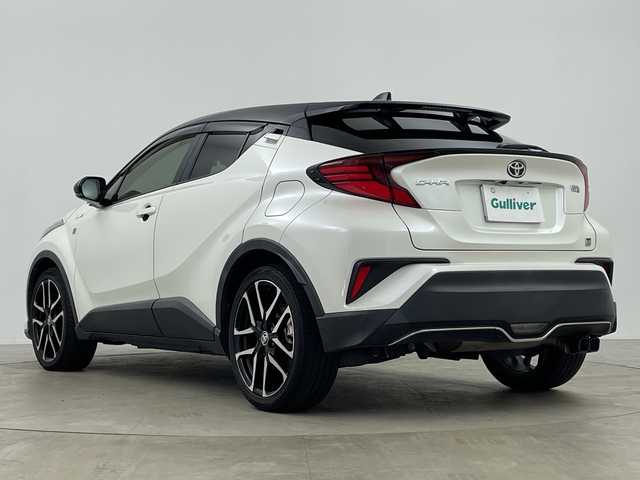 トヨタ Ｃ－ＨＲ S GRスポーツ 鹿児島県 2019(令1)年 8.9万km ブラック/ホワイトパールクリスタルシャイン 2トーン ワンオーナー/純正ディスプレイオーディオ（ナビキット付）/（Bluetooth/USB/Miracast/フルセグ）/パノラミックビューモニター/レーダークルーズコントロール/プリクラッシュセーフティー/レーンキープアシスト/オートライト/オートハイビーム/ステアリングリモコン/電動パーキングブレーキ/オートホールド/前後ドライブレコーダー/ETC/ブラインドスポットモニター/LEDヘッドライト