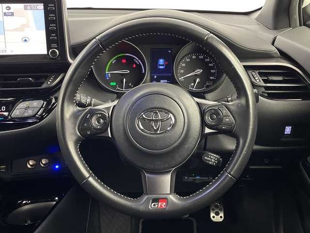 トヨタ Ｃ－ＨＲ S GRスポーツ 鹿児島県 2019(令1)年 8.9万km ブラック/ホワイトパールクリスタルシャイン 2トーン ワンオーナー/純正ディスプレイオーディオ（ナビキット付）/（Bluetooth/USB/Miracast/フルセグ）/パノラミックビューモニター/レーダークルーズコントロール/プリクラッシュセーフティー/レーンキープアシスト/オートライト/オートハイビーム/ステアリングリモコン/電動パーキングブレーキ/オートホールド/前後ドライブレコーダー/ETC/ブラインドスポットモニター/LEDヘッドライト