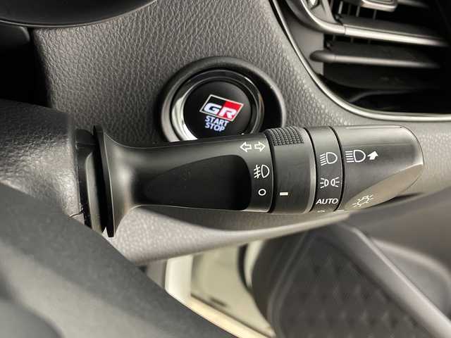 トヨタ Ｃ－ＨＲ S GRスポーツ 鹿児島県 2019(令1)年 8.9万km ブラック/ホワイトパールクリスタルシャイン 2トーン ワンオーナー/純正ディスプレイオーディオ（ナビキット付）/（Bluetooth/USB/Miracast/フルセグ）/パノラミックビューモニター/レーダークルーズコントロール/プリクラッシュセーフティー/レーンキープアシスト/オートライト/オートハイビーム/ステアリングリモコン/電動パーキングブレーキ/オートホールド/前後ドライブレコーダー/ETC/ブラインドスポットモニター/LEDヘッドライト