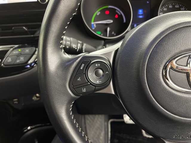 トヨタ Ｃ－ＨＲ S GRスポーツ 鹿児島県 2019(令1)年 8.9万km ブラック/ホワイトパールクリスタルシャイン 2トーン ワンオーナー/純正ディスプレイオーディオ（ナビキット付）/（Bluetooth/USB/Miracast/フルセグ）/パノラミックビューモニター/レーダークルーズコントロール/プリクラッシュセーフティー/レーンキープアシスト/オートライト/オートハイビーム/ステアリングリモコン/電動パーキングブレーキ/オートホールド/前後ドライブレコーダー/ETC/ブラインドスポットモニター/LEDヘッドライト