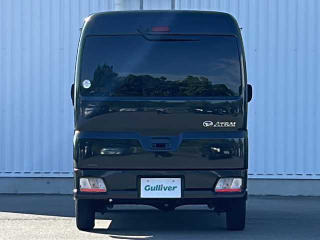 ダイハツ アトレー バン X 愛媛県 2022(令4)年 3.7万km ブラックマイカメタリック 純正ナビ/Bluetooth/CD/DVD/フルセグ/バックカメラ/ETC/純正フロアマット/両側スライドドア/コーナーセンサー/オートライト/LEDヘッドライト/スマートキー/プッシュスタート/スペアキー/アイドリングストップ/保証書/取扱説明書