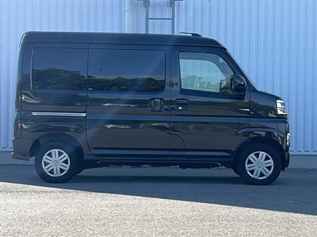 ダイハツ アトレー バン X 愛媛県 2022(令4)年 3.7万km ブラックマイカメタリック 純正ナビ/Bluetooth/CD/DVD/フルセグ/バックカメラ/ETC/純正フロアマット/両側スライドドア/コーナーセンサー/オートライト/LEDヘッドライト/スマートキー/プッシュスタート/スペアキー/アイドリングストップ/保証書/取扱説明書