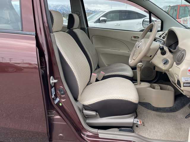 スズキ アルト F 富山県 2011(平23)年 10.6万km マルーンブラウンパール 社外メモリナビ/【CD/FM/AM/AUX/ワンセグTV】/バックカメラ/純正フロアマット/社外13インチアルミホイール/ハロゲンヘッドライト/保証書・記録簿/取扱説明書/リモコンキー×１