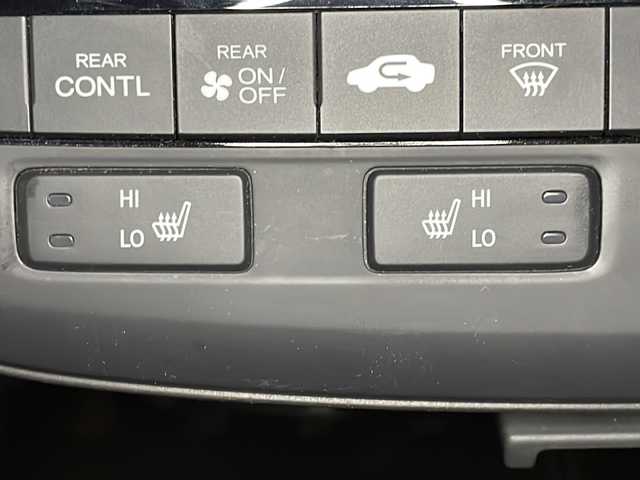 ホンダ ステップワゴン スパーダ クールスピリット 広島県 2016(平28)年 5.1万km ホワイトオーキッドパール 純正ナビ/純正フリップダウンモニター/全周囲カメラ/両側パワースライドドア/シートヒーター/レーダークルコン/衝突軽減ブレーキ/パーキングアシスト/ＬＥＤヘッドランプ/フルセグＴＶ/ＥＴＣ/ＵＳＢ