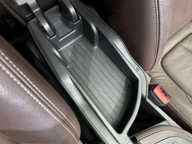 ＢＭＷ Ｘ１ xDrive 18d xライン 千葉県 2018(平30)年 4.3万km 黒 純正ナビ　/バックカメラ　/茶革　/シートヒーター　/ＰＤＣ　/パーキングアシスト　/ＬＥＤヘッドライト　/オートライト　/電動リアゲート　/メモリーパワーシート　/ＥＴＣ　/ステアリングスイッチ　/純正１８インチＡＷ