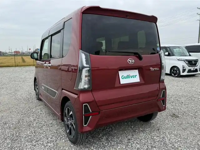 ダイハツ タント カスタム X スタイルセレクション 香川県 2021(令3)年 1.3万km ファイアークォーツレッドM 〇社外ナビ/〇フルセグTV/〇パワースライドドア（両側）/〇バックカメラ/〇ビルトインETC/〇ドライブレコーダー/〇アイドリングストップ/〇スマートアシスト/〇LEDヘッドランプ/〇フォグランプ/〇オートライト/〇純正14インチアルミ/〇オートエアコン/〇合皮/ファブリックコンビシート/〇シートヒーター/〇USBソケット/〇キーフリーシステム/〇禁煙車