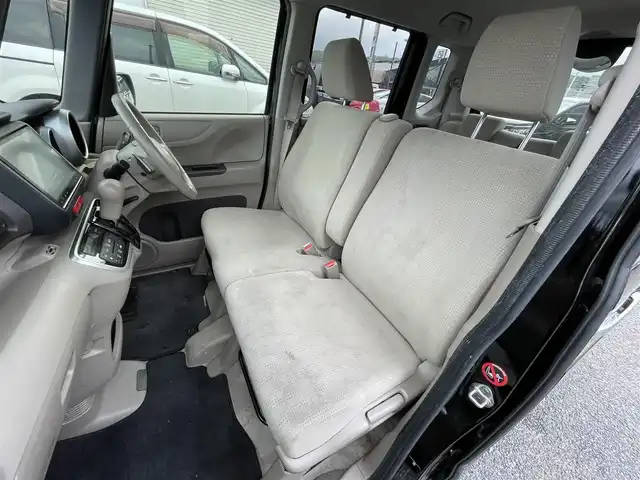 ホンダ Ｎ ＢＯＸ G ターボ Lパッケージ 神奈川県 2015(平27)年 9.4万km スマートブラック (株)IDOMが運営する【じしゃロン秦野店】の自社ローン専用車両になります。こちらは現金またはオートローンご利用時の価格です。自社ローンご希望の方は別途その旨お申付け下さい/純正メモリナビ/CD/DVD/SD/フルセグTV/バックカメラ/ETC/片側パワースライドドア/純正ホイールキャップ/プッシュエンジンスタート/スマートキー