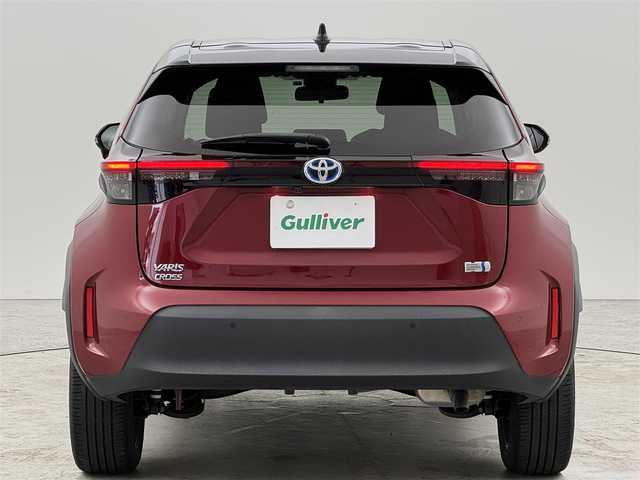 トヨタ ヤリスクロス ハイブリッド Z 千葉県 2021(令3)年 6.1万km ブラックマイカ/センシュアルレッドマイカ 純正DA／フルセグＴＶ　/バックカメラ　/ＥＴＣ　/レーダークルーズコントロール　/コーナーセンサー　/衝突軽減ブレーキ　/レーンキープ　/ＰＫＳＢ　/ハーフレザー　/シートヒーター　/パワーシート　/純正１８インチＡＷ