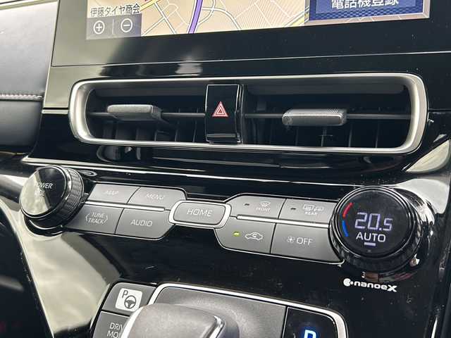 トヨタ アクア Z 山形県 2022(令4)年 1.9万km ブラックマイカ 禁煙車/トヨタセーフティーセンス/レーントレーシングアシスト/プリクラッシュセーフティ/クリアランスソナー/パーキングサポートブレーキ/レーダークルーズコントロール/ブラインドスポットモニター/ヘッドアップディスプレイ/純正ナビゲーション/(AM　FM Bluetooth USB HDMI)/AppleCarPlay AndoroidAuto/全方位カメラ/ビルトインETC2.0/前後ドライブレコーダー/革巻きステアリング/ステアリングリモコン/ステアリングヒーター/D席パワーシート/前席シートヒーター/純正フロアマット/プッシュスタート/スマートキー/LEDヘッドライト/オートハイビーム/純正16インチアルミホイール/ドアバイザー