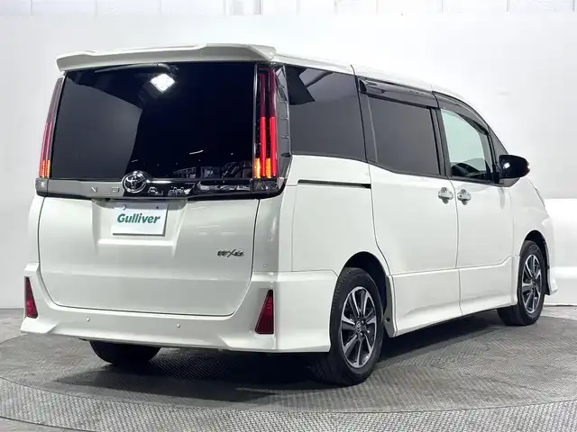 トヨタ ノア Si ダブルバイビーⅡ 大阪府 2019(令1)年 3.5万km ラグジュアリーホワイトパールクリスタルシャインガラスフレーク carrozzeriaナビTV バックカメラ ハーフレザー クルーズコントロール 衝突軽減ブレーキ レーンアシスト オートハイビーム 両側パワースライドドア リアオートエアコン クリアランスソナー ワンオーナー ETC
