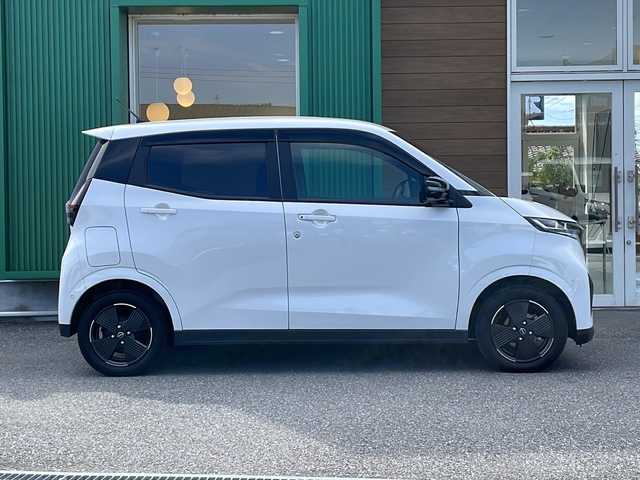 日産 サクラ X 岐阜県 2023(令5)年 1.6万km ホワイトパール 禁煙車/純正9型ナビ/AM/FM/CD/DVD/SD/BT/MSV/フルセグ/アラウンドビューモニタ/エマージェンシーブレーキ /セーフティーシールド /E-Pedal/電子パーキングブレーキ/ブレーキホールド/AAC/社外前後ドライブレコーダー/ETC/ステアリングスイッチ/オートライト/オートハイビーム/LEDヘッドライト/スペアキー/スマートキー/プッシュスタート /純正アルミホイール