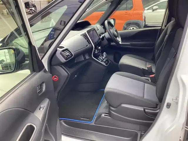 日産 セレナ e－パワー XV 神奈川県 2020(令2)年 2.1万km ブリリアントホワイトパール ワンオーナー/プロパイロット/純正ナビ、TV/アラウンドビューモニタ/フリップダウンモニタ/ETC/ドライブレコーダー/デジタルインナーミラー/リアヒートダクト/セーフティーパックB/両側パワースライドドア/USB電源ソケット