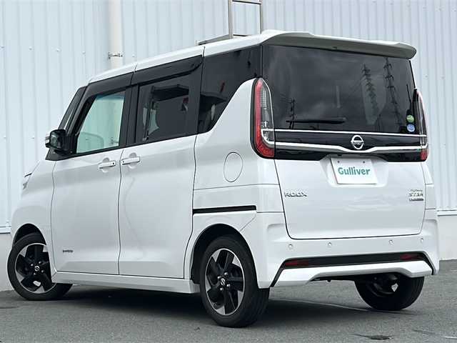 日産 ルークス ハイウェイスター X 三重県 2021(令3)年 5万km ホワイトパール 純正ナビ　/全周囲カメラ　/両側パワースライドドア　/前後コーナーセンサー /ＵＳＢ給電ポート　/ＬＥＤヘッドライト　/オートハイビーム　/オートライト　/純正フロアマット　/リアサンシェード　/電動格納ミラー　/禁煙車