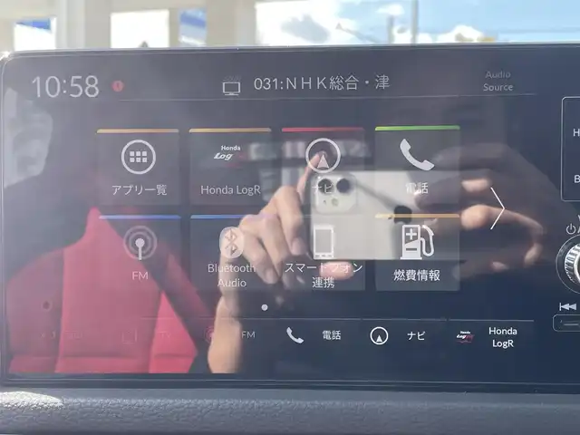 ホンダ シビック タイプR 三重県 2024(令6)年 2.3万km チャンピオンシップホワイト 登録時走行距離　２２６３５ｋｍ/ワンオーナー/禁煙車/純正オプションナビ/AM/FM/Bluetooth/TV（フルセグ）/スマートフォン連携/ドライブレコーダー（前後）/盗難防止（社外）/左サイドモニター/ビルトインETC2.0/ステアリングスイッチ/ワイヤレス充電（社外）/USB充電/バックカメラ/電動パーキング/ブレークホールド/レーダークルコン/衝突軽減システム/安全支援情報スイッチ/横滑り防止システム/レーンキープアシスト/ブラインドスポットインフォメーション/踏み間違い衝突軽減システム/コーナーセンサー/AUTOワイパー/AUTOライト/AUTOハイビーム/AUTOエアコン/電格ミラー/ドアバイザー（無限）/純正アルミ