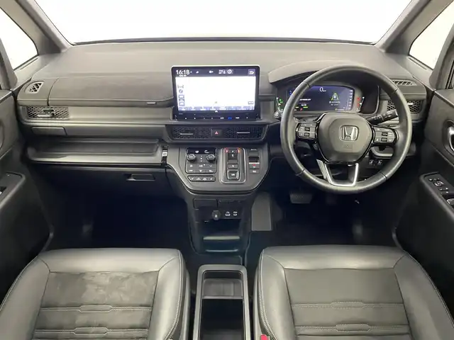 ホンダ ステップワゴン スパーダ eHEV プレミアムライン 埼玉県 2024(令6)年 3.5万km クリスタルブラックパール ワンオーナー/純正１１．４型メモリナビ/(CD/DVD/Bluetooth/HDMI/USB/音楽録音/フルセグ)/ホンダセンシング/マルチビューカメラ/アダプティブクルーズコントロール/両側パワースライドドア/前後ドライブレコーダー/ビルトインＥＴC/パワーバックドア/ハーフレザーシート/オットマン/シートヒーター/オートＬＥＤライト/オートブレーキホールド