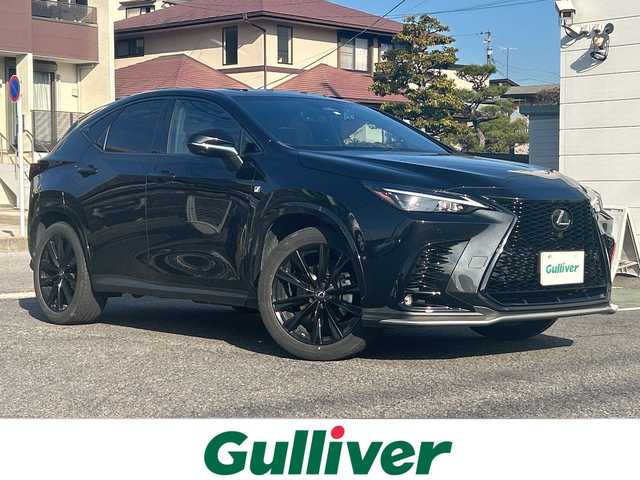 レクサス ＮＸ 350h Fスポーツ 愛知県 2023(令5)年 3.7万km グラファイトブラックガラスフレーク ・禁煙車/ワンオーナー/・ムーンルーフ（チルト&スライド）/・純正14インチディスプレイオーディオ（コネクティッドナビ）プラス/・フルセグTV/Bluetooth/USB/・バックカメラ/パノラミックビューモニター/・ビルトインETC2.0/・置くだけ充電/・ヘッドアップディスプレイ/・前後ドライブレコーダー（TZ-DR210）/・レクサスセーフティシステムプラス/・PCS/LTA/LCA/LDA/・ブラインドスポットモニター/・フロント・リヤクロストラフィックアラート/・アダプティブハイビームシステム/・クリアランスソナー/・レクサスチームメイト/・アドバンスドパーク（リモート機能付き）/・パーキングサポートブレーキ/・黒本革シート/・前席パワーシート/・前席シートヒーター・シートベンチレーション/・ステアリングヒーター/・パドルシフト/・電動パーキング/ブレーキホールド/・パワーバックドア/・LEDオートライト/・電動格納ミラーウィンカー/・純正20インチアルミホイール/・純正フロアマット/・スマートキー×2カードキー×1/・取扱説明書/新車保証書