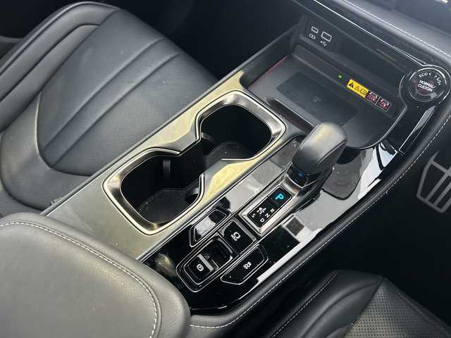 レクサス ＮＸ 350h Fスポーツ 愛知県 2023(令5)年 3.7万km グラファイトブラックガラスフレーク ・禁煙車/ワンオーナー/・ムーンルーフ（チルト&スライド）/・純正14インチディスプレイオーディオ（コネクティッドナビ）プラス/・フルセグTV/Bluetooth/USB/・バックカメラ/パノラミックビューモニター/・ビルトインETC2.0/・置くだけ充電/・ヘッドアップディスプレイ/・前後ドライブレコーダー（TZ-DR210）/・レクサスセーフティシステムプラス/・PCS/LTA/LCA/LDA/・ブラインドスポットモニター/・フロント・リヤクロストラフィックアラート/・アダプティブハイビームシステム/・クリアランスソナー/・レクサスチームメイト/・アドバンスドパーク（リモート機能付き）/・パーキングサポートブレーキ/・黒本革シート/・前席パワーシート/・前席シートヒーター・シートベンチレーション/・ステアリングヒーター/・パドルシフト/・電動パーキング/ブレーキホールド/・パワーバックドア/・LEDオートライト/・電動格納ミラーウィンカー/・純正20インチアルミホイール/・純正フロアマット/・スマートキー×2カードキー×1/・取扱説明書/新車保証書