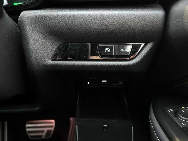 レクサス ＮＸ 350h Fスポーツ 愛知県 2023(令5)年 3.7万km グラファイトブラックガラスフレーク ・禁煙車/ワンオーナー/・ムーンルーフ（チルト&スライド）/・純正14インチディスプレイオーディオ（コネクティッドナビ）プラス/・フルセグTV/Bluetooth/USB/・バックカメラ/パノラミックビューモニター/・ビルトインETC2.0/・置くだけ充電/・ヘッドアップディスプレイ/・前後ドライブレコーダー（TZ-DR210）/・レクサスセーフティシステムプラス/・PCS/LTA/LCA/LDA/・ブラインドスポットモニター/・フロント・リヤクロストラフィックアラート/・アダプティブハイビームシステム/・クリアランスソナー/・レクサスチームメイト/・アドバンスドパーク（リモート機能付き）/・パーキングサポートブレーキ/・黒本革シート/・前席パワーシート/・前席シートヒーター・シートベンチレーション/・ステアリングヒーター/・パドルシフト/・電動パーキング/ブレーキホールド/・パワーバックドア/・LEDオートライト/・電動格納ミラーウィンカー/・純正20インチアルミホイール/・純正フロアマット/・スマートキー×2カードキー×1/・取扱説明書/新車保証書