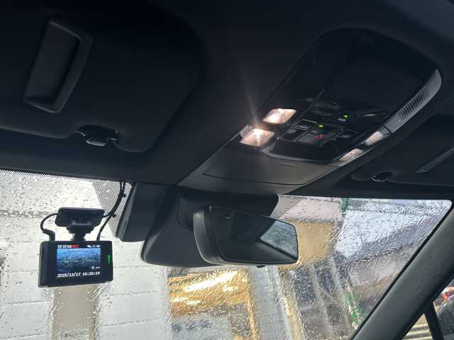 レクサス ＮＸ 350h Fスポーツ 愛知県 2023(令5)年 3.7万km グラファイトブラックガラスフレーク ・禁煙車/ワンオーナー/・ムーンルーフ（チルト&スライド）/・純正14インチディスプレイオーディオ（コネクティッドナビ）プラス/・フルセグTV/Bluetooth/USB/・バックカメラ/パノラミックビューモニター/・ビルトインETC2.0/・置くだけ充電/・ヘッドアップディスプレイ/・前後ドライブレコーダー（TZ-DR210）/・レクサスセーフティシステムプラス/・PCS/LTA/LCA/LDA/・ブラインドスポットモニター/・フロント・リヤクロストラフィックアラート/・アダプティブハイビームシステム/・クリアランスソナー/・レクサスチームメイト/・アドバンスドパーク（リモート機能付き）/・パーキングサポートブレーキ/・黒本革シート/・前席パワーシート/・前席シートヒーター・シートベンチレーション/・ステアリングヒーター/・パドルシフト/・電動パーキング/ブレーキホールド/・パワーバックドア/・LEDオートライト/・電動格納ミラーウィンカー/・純正20インチアルミホイール/・純正フロアマット/・スマートキー×2カードキー×1/・取扱説明書/新車保証書