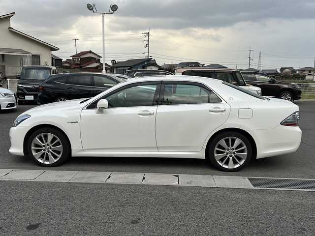 トヨタ クラウン ハイブリッド スタンダードパッケージ 香川県 2009(平21)年 7.7万km ホワイトパールクリスタルシャイン 純正ナビ（フルセグTV/CD/DVD/BT)/バックカメラ/サンルーフ/全席パワーシート/シートメモリー/オートライト/HIDヘッドライト/ビルトインETC