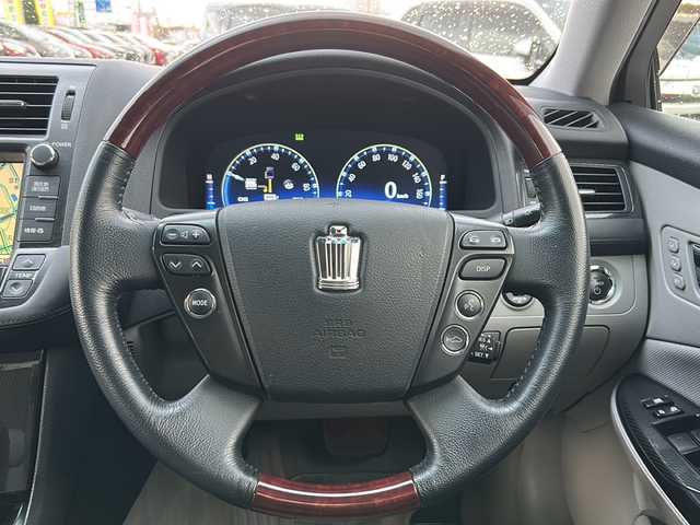 トヨタ クラウン ハイブリッド スタンダードパッケージ 香川県 2009(平21)年 7.7万km ホワイトパールクリスタルシャイン 純正ナビ（フルセグTV/CD/DVD/BT)/バックカメラ/サンルーフ/全席パワーシート/シートメモリー/オートライト/HIDヘッドライト/ビルトインETC