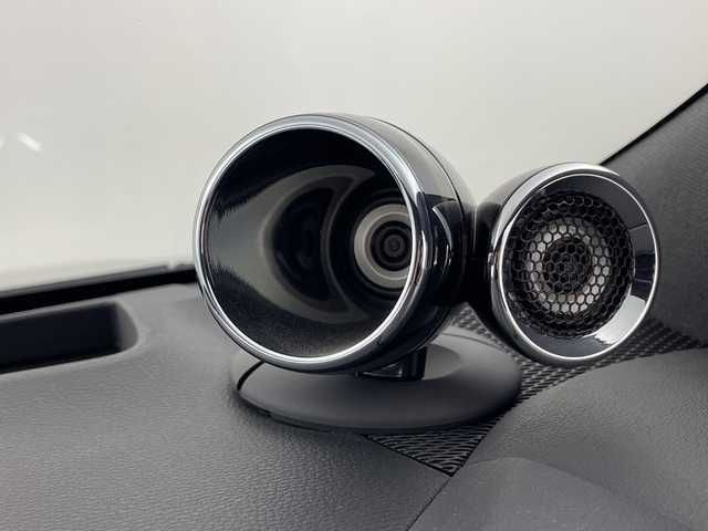 トヨタ カローラ スポーツ G Z 愛知県 2019(平31)年 4.9万km ブラッキッシュアゲハガラスフレーク 禁煙車/純正9インチナビ/（CD/DVD/Bluetooth/フルセグTV/USB/HDMI)/バックカメラ/TRDフルエアロ/プレミアムサウンド8chスピーカー/トヨタセーフティセンス/・プリクラッシュセーフティ/・レーントレーシングアシスト/・オートマチックハイビーム/・レーダークルーズコントロール/・リヤクロストラフィックアラート/・パーキングサポートブレーキ/・クリアランスソナー/・ブラインドスポットモニター/ヘッドアップディスプレイ/デジタルインナーミラー/ドライブレコーダー/ETC2.0/純正18インチアルミホイール/スマートキー/スペアキー1本/プッシュスタート/LEDヘッドライト/フロントフォグランプ/オートライト/純正フロアマット/横滑り防止装置/ステアリングスイッチ/電動格納ミラー