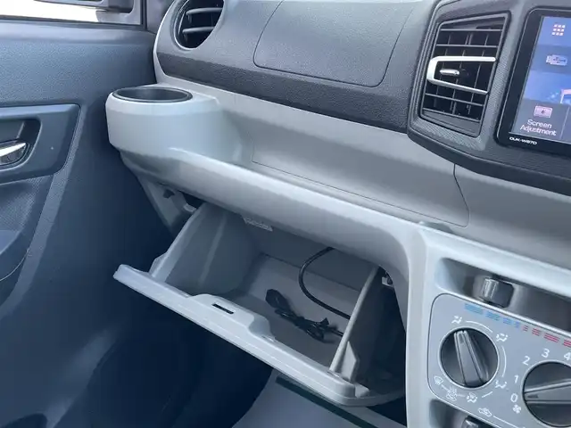 ダイハツ ミラ イース X SAⅢ 佐賀県 2017(平29)年 5.1万km マゼンタベリーマイカM 純正ディスプレイオーディオ/・AM/FM/CD/DVD/SD/Bluetooth/バックカメラ/衝突回避支援ブレーキ/車線逸脱警報機能/横滑り防止装置/前後クリアランスソナー/ISOFIX対応/純正LEDヘッドライト/・オートマチックハイビーム/純正フロアマット/純正ドアバイザ―/新車保証書/スペアキー１本