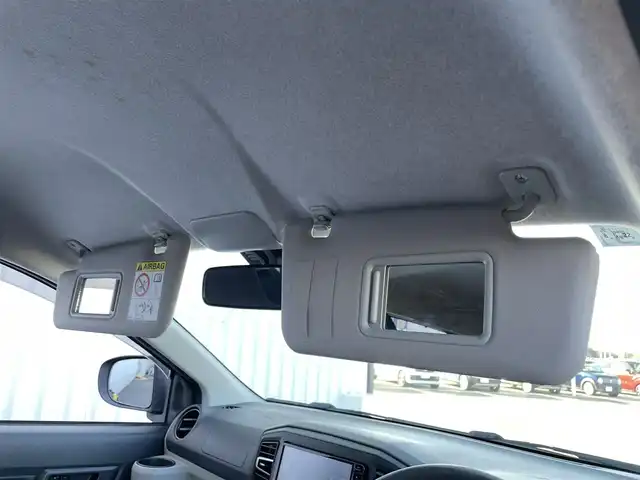 ダイハツ ミラ イース X SAⅢ 佐賀県 2017(平29)年 5.1万km マゼンタベリーマイカM 純正ディスプレイオーディオ/・AM/FM/CD/DVD/SD/Bluetooth/バックカメラ/衝突回避支援ブレーキ/車線逸脱警報機能/横滑り防止装置/前後クリアランスソナー/ISOFIX対応/純正LEDヘッドライト/・オートマチックハイビーム/純正フロアマット/純正ドアバイザ―/新車保証書/スペアキー１本