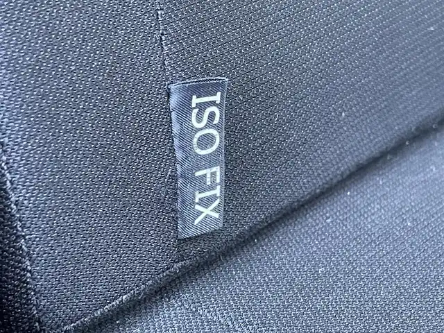 ダイハツ ミラ イース X SAⅢ 佐賀県 2017(平29)年 5.1万km マゼンタベリーマイカM 純正ディスプレイオーディオ/・AM/FM/CD/DVD/SD/Bluetooth/バックカメラ/衝突回避支援ブレーキ/車線逸脱警報機能/横滑り防止装置/前後クリアランスソナー/ISOFIX対応/純正LEDヘッドライト/・オートマチックハイビーム/純正フロアマット/純正ドアバイザ―/新車保証書/スペアキー１本