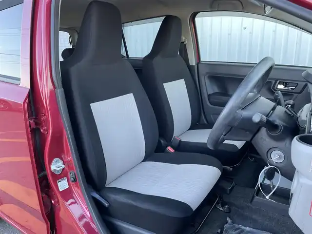 ダイハツ ミラ イース X SAⅢ 佐賀県 2017(平29)年 5.1万km マゼンタベリーマイカM 純正ディスプレイオーディオ/・AM/FM/CD/DVD/SD/Bluetooth/バックカメラ/衝突回避支援ブレーキ/車線逸脱警報機能/横滑り防止装置/前後クリアランスソナー/ISOFIX対応/純正LEDヘッドライト/・オートマチックハイビーム/純正フロアマット/純正ドアバイザ―/新車保証書/スペアキー１本