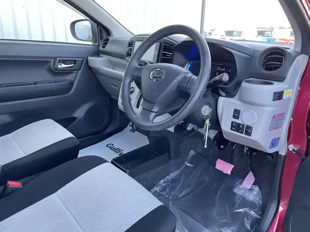 ダイハツ ミラ イース X SAⅢ 佐賀県 2017(平29)年 5.1万km マゼンタベリーマイカM 純正ディスプレイオーディオ/・AM/FM/CD/DVD/SD/Bluetooth/バックカメラ/衝突回避支援ブレーキ/車線逸脱警報機能/横滑り防止装置/前後クリアランスソナー/ISOFIX対応/純正LEDヘッドライト/・オートマチックハイビーム/純正フロアマット/純正ドアバイザ―/新車保証書/スペアキー１本