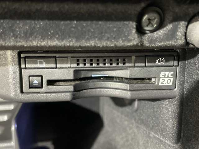 レクサス ＩＳ 神奈川県 2017(平29)年 2.8万km ホワイトノーヴァガラスフレーク レクサスセーフティシステム/プリクラッシュセーフティ/レーンディパーチャーアラート/オートマチックハイビーム/レーダークルーズコントロール/純正ナビ/CD/BT/DTV/SD/AUX/USB/ステアリングスイッチ/D席メモリシート/N席パワーシート/D/N席シートヒーター/エアーシート/パドルシフト/ECO/SPORTモード/電動チルトステアリング/ビルトインETC2.0/純正18inアルミホイール/純正フロアマット/バックカメラ/前方ドラレコ(DRT-H68A)