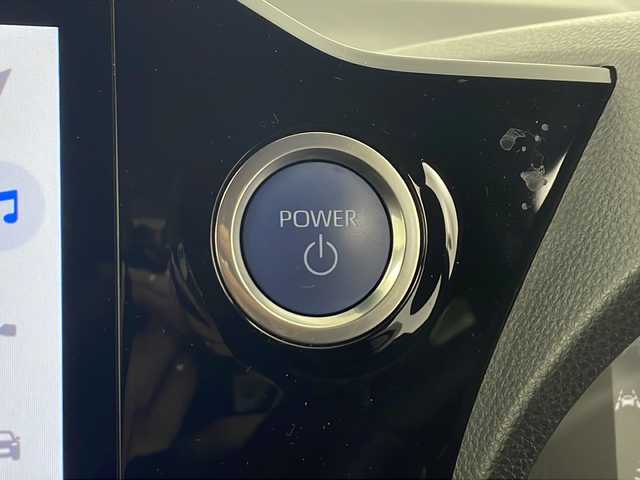 トヨタ ノア ハイブリッド S－Z 愛知県 2022(令4)年 5.1万km アティチュードブラックマイカ 純正10.5型メモリナビ/フルセグTV/BT/HDMI/USB//AppleCarPlaｙ/AndroidAuto/CD/DVDキット/快適利便high/2列目席オットマン機能/2列目席シートヒーター/ハンドルヒーター/パワーバックドア/両側電動スライドドア/ビルトインETC2.0/ハーフレザーシート/シートヒーター　D/N席/AC100V/トヨタセーフティセンス/PCS/LDA/ACC/PKSB//RSA/AHB/PDA/先行車発進告知/クリアランスソナー/スマートキー/プッシュスタート/革巻きステアリング/ステアリングスイッチ/LEDオートライト/フォグランプ/USBポート/サンシェード/電動パーキング/オートブレーキホールド/nanoeX/純正17インチAW/純正フロアマット/純正ドアバイザー