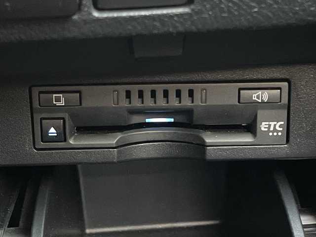 トヨタ アルファード S タイプゴールド 兵庫県 2021(令3)年 3.8万km ホワイトパールクリスタルシャイン サンルーフ/純正ディスプレイオーディオ/純正フリップダウンモニター/(CD/DVD/BT/USB)/フルセグTV/バックカメラ/ETC/両側パワースライドドア/衝突軽減ブレーキ/レーダークルーズコントロール/前後コーナーセンサー/ブラインドスポットモニター/MTモード付AT/デジタルインナーミラー/前方ドライブレコーダー/LEDヘッドライト/オートライト/オートハイビーム/フォグランプ/電動パーキングブレーキ/オートホールド/電動リアゲート/電動格納ミラー/オートリトラミラー/スマートキー/社外フロアマット/