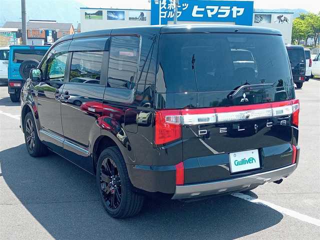 三菱 デリカＤ：５ シャモニー 福井県 2024(令6)年 1.4万km ブラックダイヤモンド ワンオーナー車/純正18インチAW/電動サイドステップ/電動リアゲート/４WD/後席用フリップダウンモニター/社外バンパー/ステアリングヒーター/パドルシフト/レーダークルーズコントロール/前後ドライブレコーダー/両側パワースライドドア/運転席パワーシート/衝突被害軽減システム/バックカメラ/アルパイン11インチメモリナビ/LEDヘッドライト/Fフォグ/レーンキープアシスト/横滑り防止装置/盗難防止装置/オートホールド/シートヒーター/ETC/カーテンエアバッグ