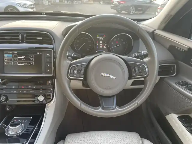 ジャガー ＸＥ XE ポートフォリオ 滋賀県 2016(平28)年 10万km 紺 サンルーフ/ACC/LKA/BSM/レザーシート/全席シートヒーター /前席パワーシート /純正ナビ/バックカメラ/ETC/前後コーナーセンサー/保証書/取説/スペアキー