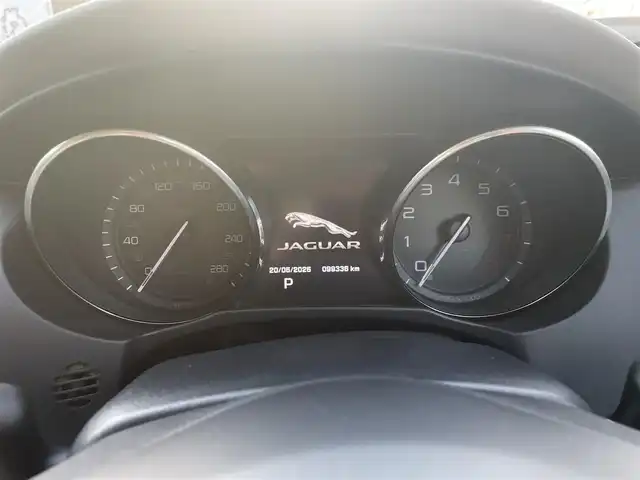 ジャガー ＸＥ XE ポートフォリオ 滋賀県 2016(平28)年 10万km 紺 サンルーフ/ACC/LKA/BSM/レザーシート/全席シートヒーター /前席パワーシート /純正ナビ/バックカメラ/ETC/前後コーナーセンサー/保証書/取説/スペアキー