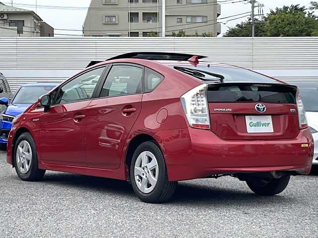 トヨタ プリウス S 東京都 2011(平23)年 7.2万km レッドマイカメタリック 新車時保証書/取扱説明書【車両/ナビ】/純正HDDナビ/ワンセグTV【NHDT-W60G】/CD/DVD/HDD/BT/AUX/SD/バックカメラ　ビルトインETC/サンルーフ/前ドラレコ/フォグ/オートライト/クリアランスソナー/スマートキー×2/純正15インチアルミ