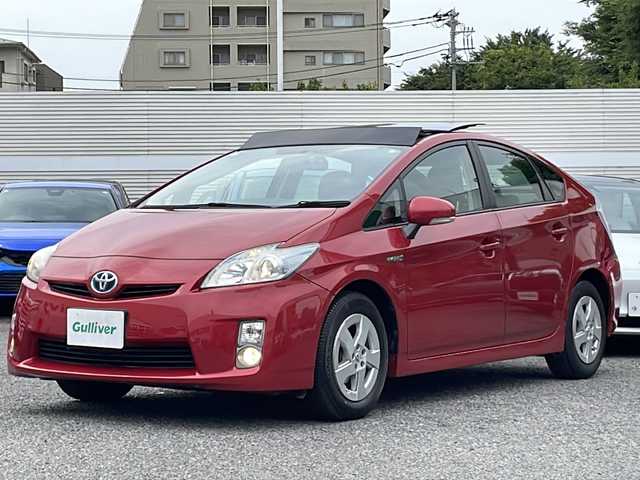 トヨタ プリウス S 東京都 2011(平23)年 7.2万km レッドマイカメタリック 新車時保証書/取扱説明書【車両/ナビ】/純正HDDナビ/ワンセグTV【NHDT-W60G】/CD/DVD/HDD/BT/AUX/SD/バックカメラ　ビルトインETC/サンルーフ/前ドラレコ/フォグ/オートライト/クリアランスソナー/スマートキー×2/純正15インチアルミ