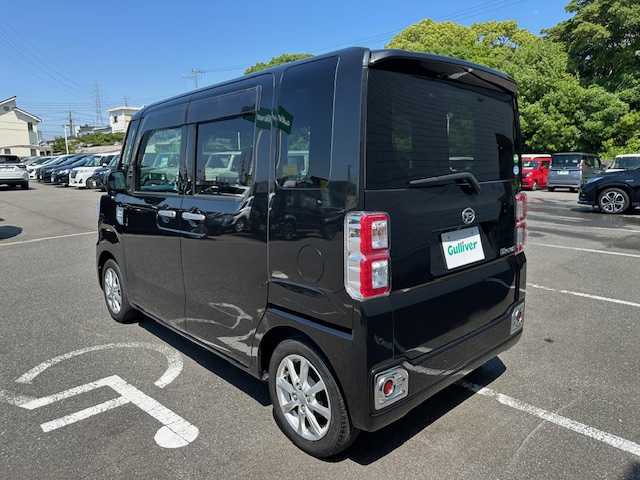 ダイハツ ウェイク L SA Ⅲ 大阪府 2018(平30)年 4.7万km ブラックマイカメタリック ナビ　/フルセグ　/Ｂｌｕｅｔｏｏｔｈ　/バックカメラ　/両側パワースライドドア　/プッシュスタート　/スマートキー　/フロアーマット　/純正アルミホイール