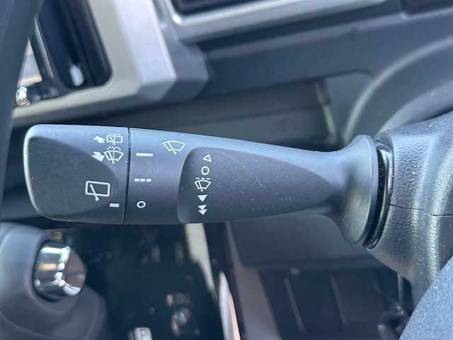ダイハツ ウェイク L SA Ⅲ 大阪府 2018(平30)年 4.7万km ブラックマイカメタリック ナビ　/フルセグ　/Ｂｌｕｅｔｏｏｔｈ　/バックカメラ　/両側パワースライドドア　/プッシュスタート　/スマートキー　/フロアーマット　/純正アルミホイール
