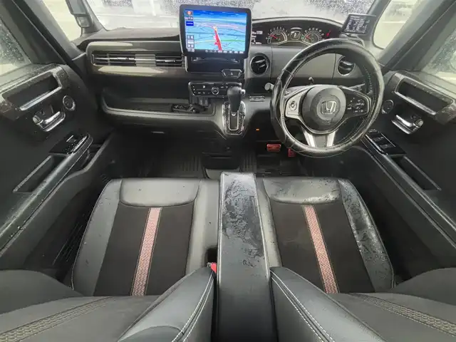 ホンダ Ｎ ＢＯＸ カスタム G L ターボ ホンダセンシング 徳島県 2019(令1)年 3.1万km クリスタルブラックパール ・社外フローティングナビ　/　CD、DVD、フルセグTV、Bluetooth/・ビルトインETC/・バックカメラ/・社外フリップダウンモニタ/・ハーフレザーシート/・ターボ/・両側電動スライドドア/・社外ドライブレコーダ/・衝突軽減ブレーキ/・レーダークルーズコントロール/・レーンキープアシスト/・純正アルミホイール/・アイドリングストップ/・オートライト/・オートハイビーム/・純正フロアマット