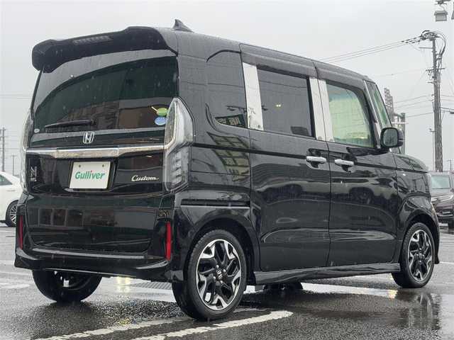 ホンダ Ｎ ＢＯＸ カスタム G L ターボ ホンダセンシング 徳島県 2019(令1)年 3.1万km クリスタルブラックパール ・社外フローティングナビ　/　CD、DVD、フルセグTV、Bluetooth/・ビルトインETC/・バックカメラ/・社外フリップダウンモニタ/・ハーフレザーシート/・ターボ/・両側電動スライドドア/・社外ドライブレコーダ/・衝突軽減ブレーキ/・レーダークルーズコントロール/・レーンキープアシスト/・純正アルミホイール/・アイドリングストップ/・オートライト/・オートハイビーム/・純正フロアマット