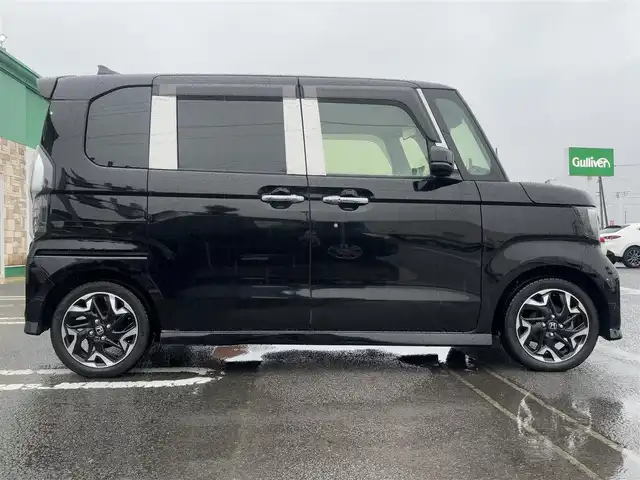 ホンダ Ｎ ＢＯＸ カスタム G L ターボ ホンダセンシング 徳島県 2019(令1)年 3.1万km クリスタルブラックパール ・社外フローティングナビ　/　CD、DVD、フルセグTV、Bluetooth/・ビルトインETC/・バックカメラ/・社外フリップダウンモニタ/・ハーフレザーシート/・ターボ/・両側電動スライドドア/・社外ドライブレコーダ/・衝突軽減ブレーキ/・レーダークルーズコントロール/・レーンキープアシスト/・純正アルミホイール/・アイドリングストップ/・オートライト/・オートハイビーム/・純正フロアマット